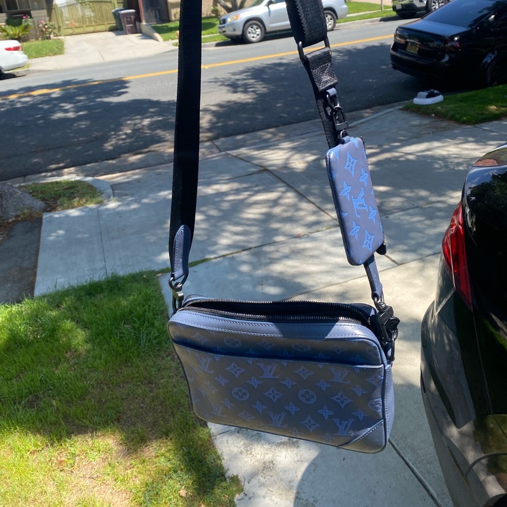 Louis Vuitton monogram duo messenger blue